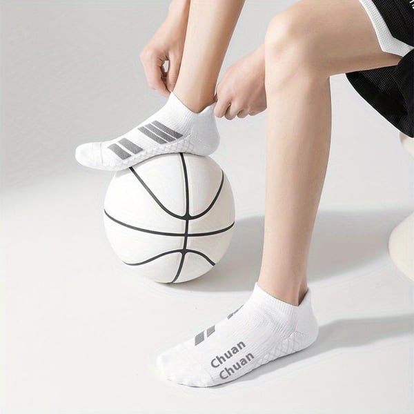 🔥 Unisex Low-Cut No-Show Sports Socks（3 Pairs）